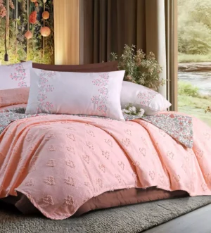 مفرش سرير مطرز ولا سادة؟